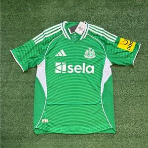 Newcastle United Adidas Away 25/26 Size Medium JI7383
